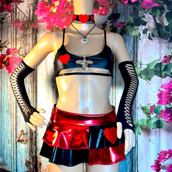 Queen of Hearts Rave mini skirt - Picture 1 of 14